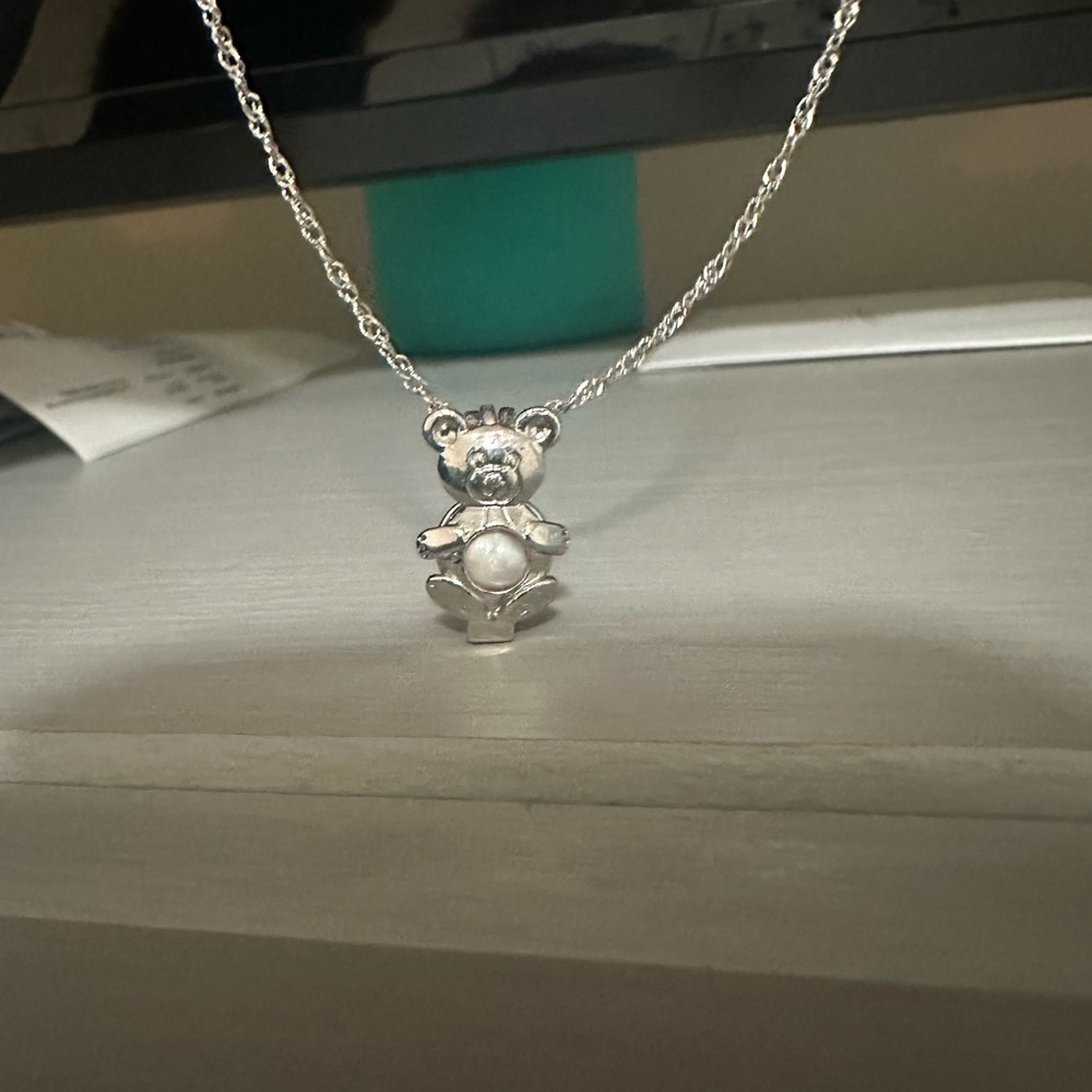 Silver Teddy Bear Pendant Necklace with Pearl